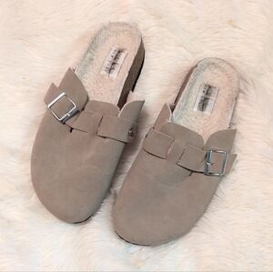 Nicole Miller Benson Faux Shearling Lined Clog Tan Taupe Size 9